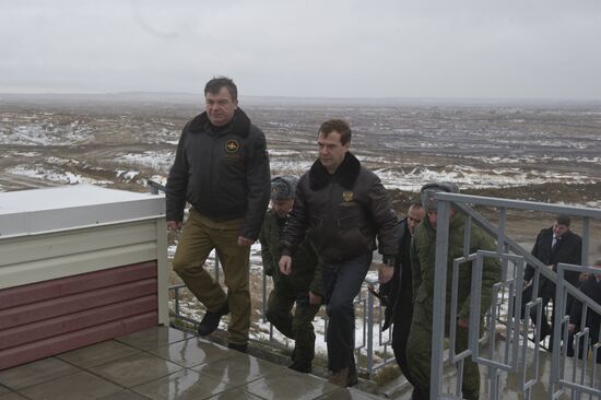 Dmitry Medvedev at Gorokhovetsky military training field