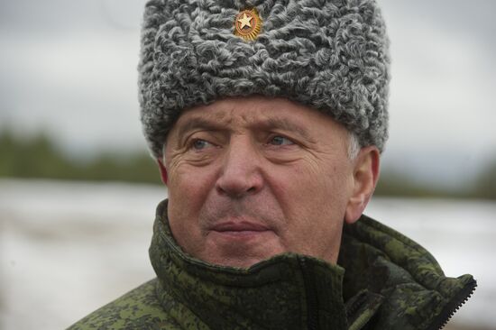 Dmitry Medvedev at Gorokhovetsky military training field