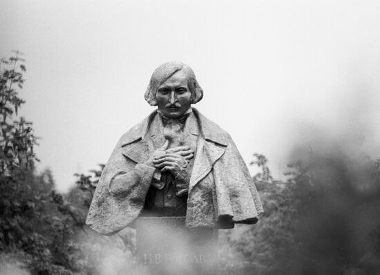 Monument to Nikolai Gogol