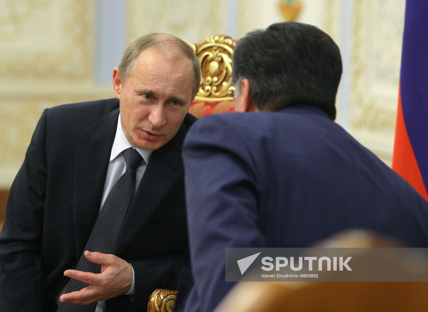 Vladimir Putin meets with Emomali Rakhmon