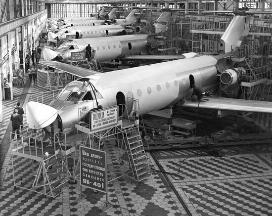 Yakovlev Yak-40 airliners