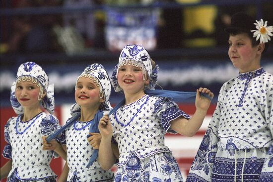 Young figure skaters