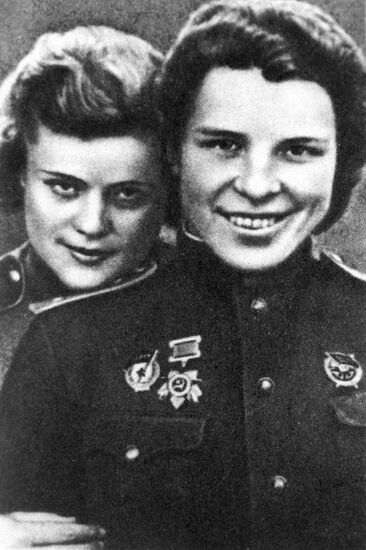 Yevgenia Rudneva and Yevdokia Nikulina