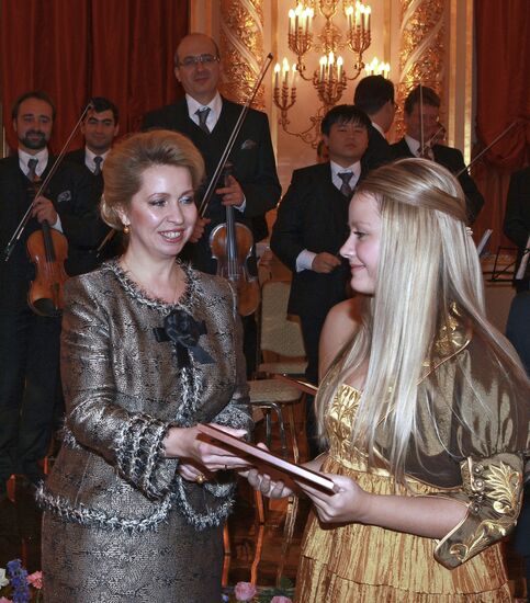 Svetlana Medvedev attends gala concert of young performers