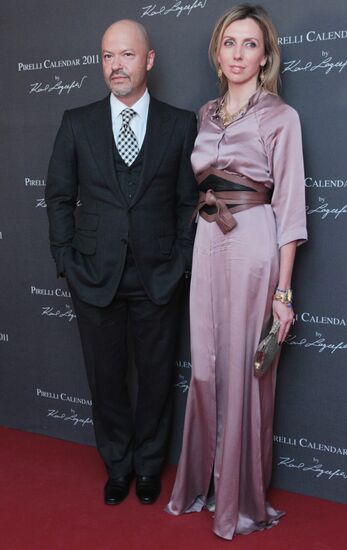 Fyodor Bondarchuk with his wife, Svetlana
