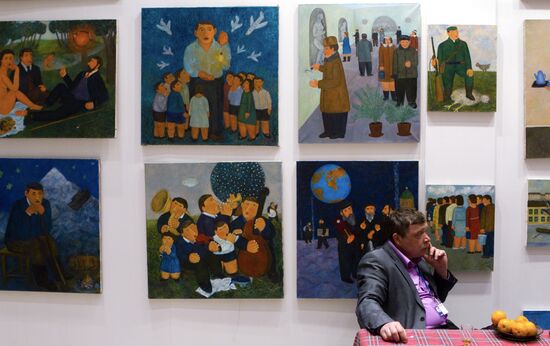 2010 Art Manezh international fine art fair kicks off in Moscow