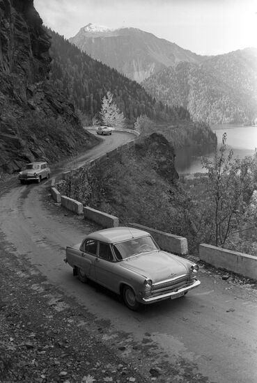 A Volga passenger car in the mountains