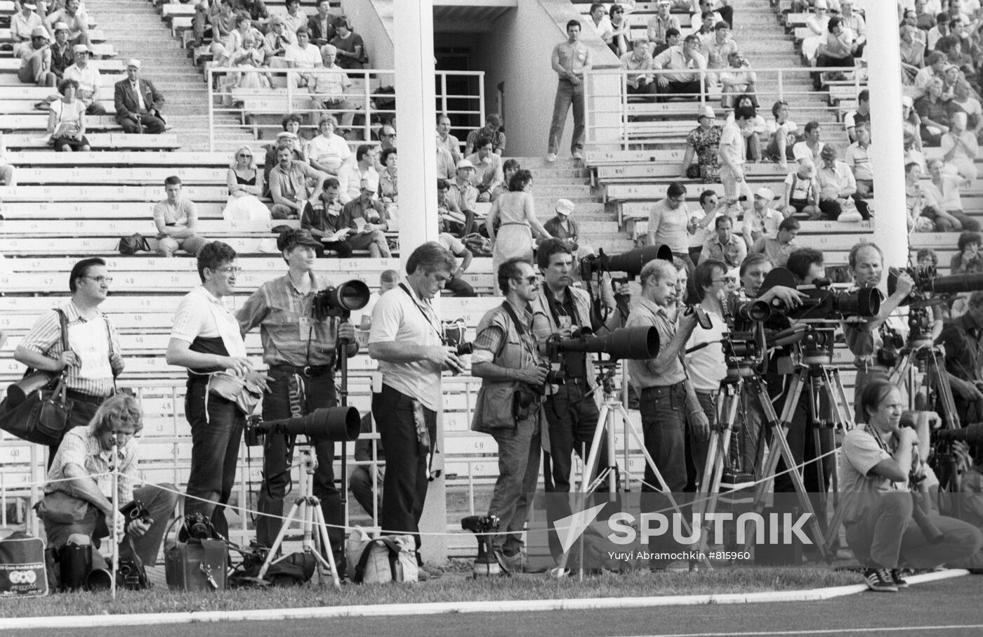 Soviet and foreign cameramen and reporters