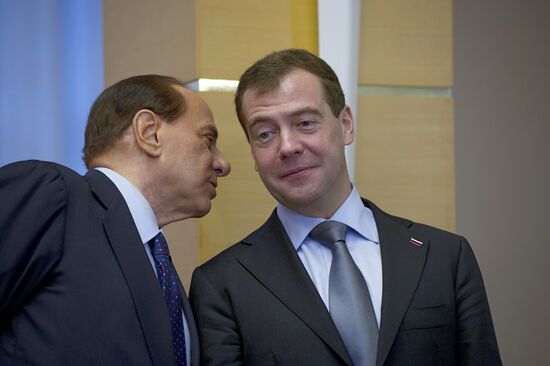Medvedev, Berlusconi meet in Sochi