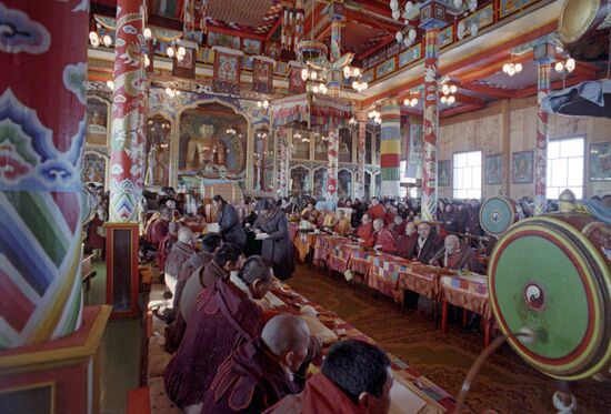 Service in Tsogchin temple