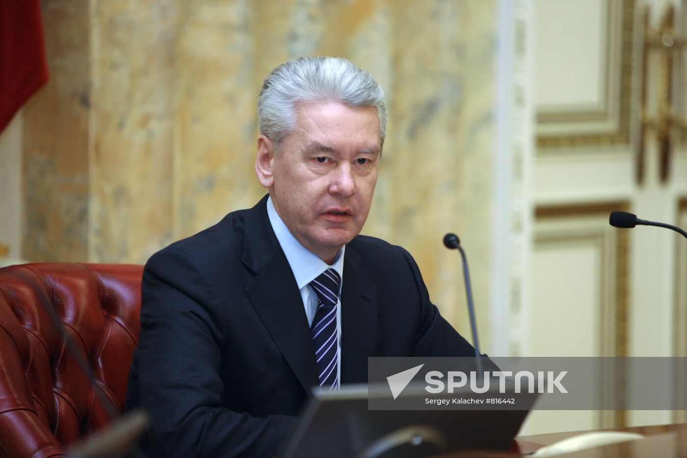 Sobyanin holds prompt meeting in City Hall