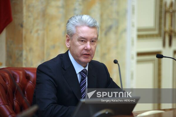 Sobyanin holds prompt meeting in City Hall