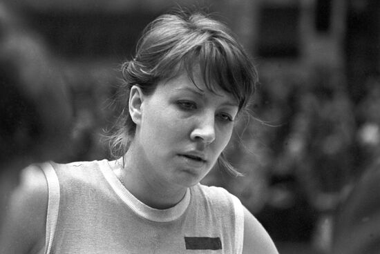 Basketball player Lyubov Sharmai