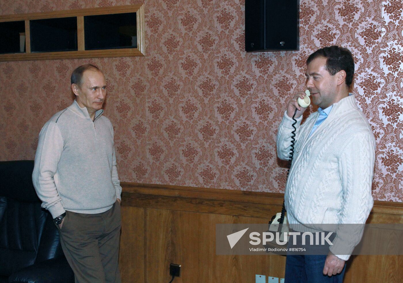 Dmitry Medvedev and Vladimir Putin hold informal meeting