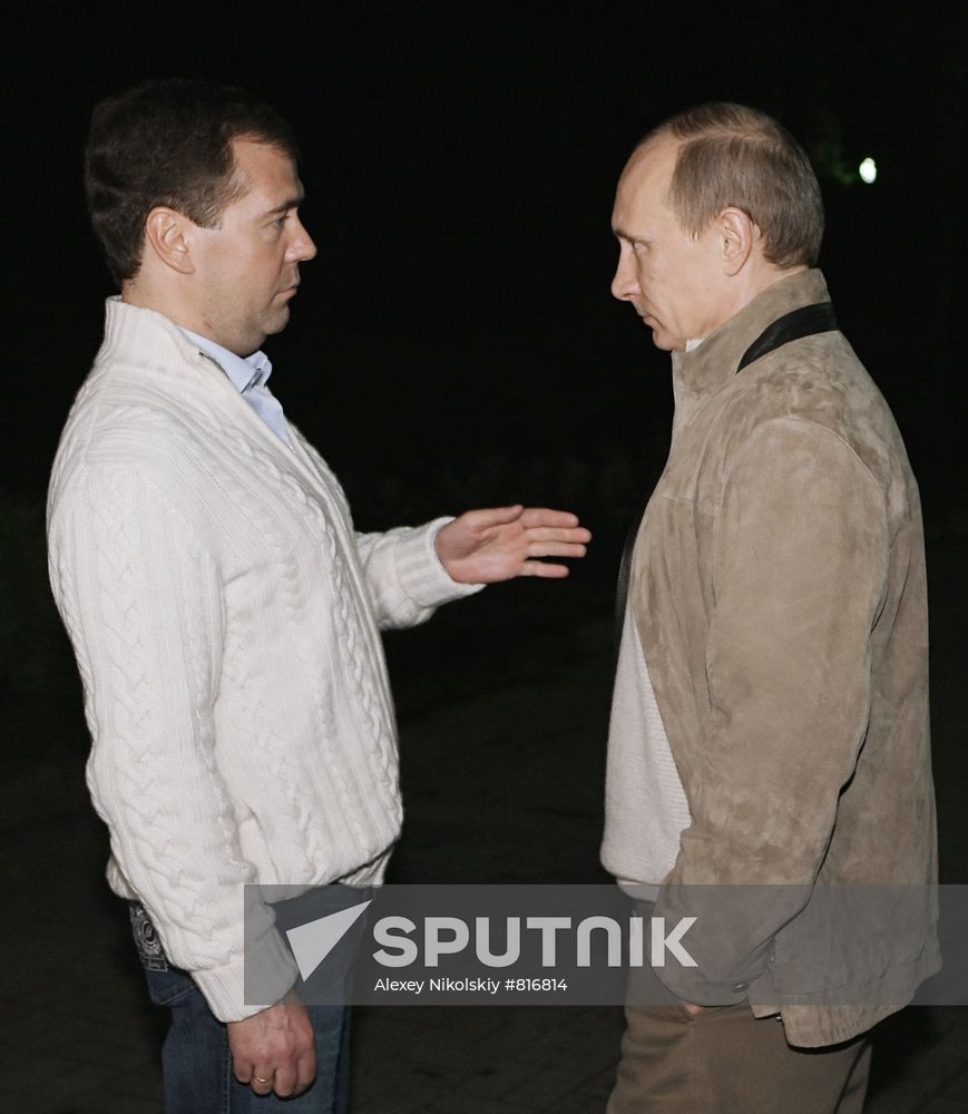 Dmitry Medvedev and Vladimir Putin hold informal meeting