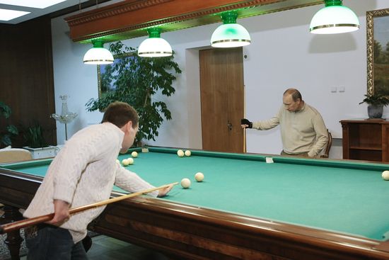 Dmitry Medvedev and Vladimir Putin hold informal meeting