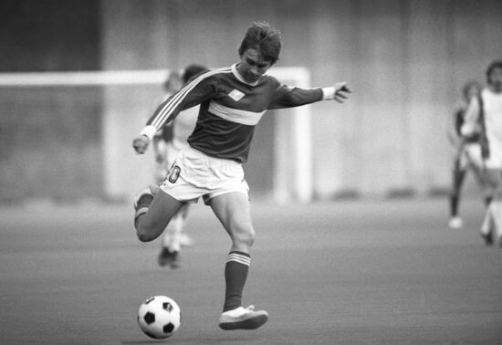 Football player Fyodor Cherenkov during match