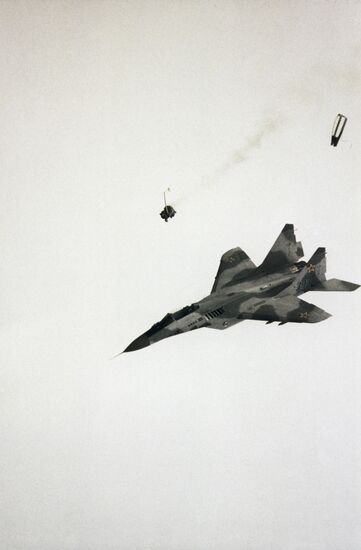 MiG-29 crash at air show