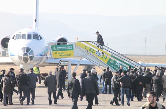 Plane carrying bodies of passengers killed at emergency landing