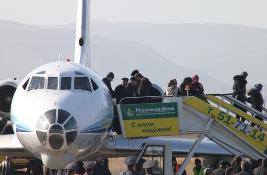 Plane carrying bodies of passengers killed at emergency landing