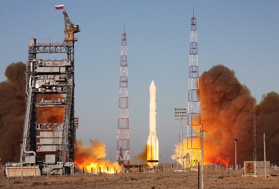 Proton-M carrier rocket with three Glonass-M satellites