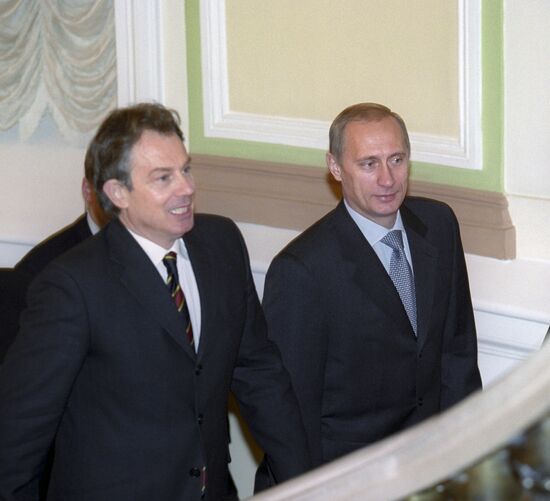 Tony Blair and Vladimir Putin