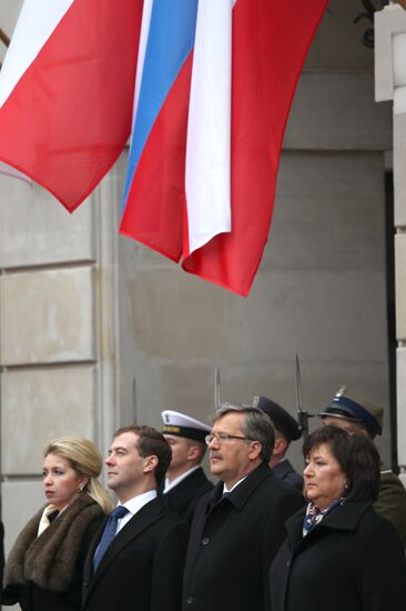 Dmitry Medvedev arrives in Warsaw on official visit
