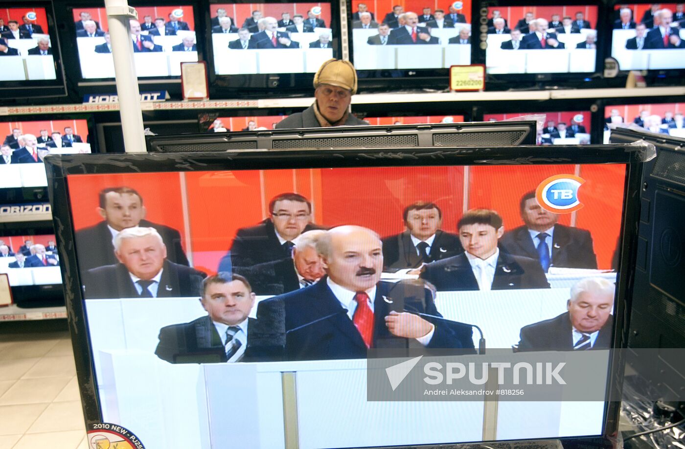 Lukashenko live on Belarusian TV