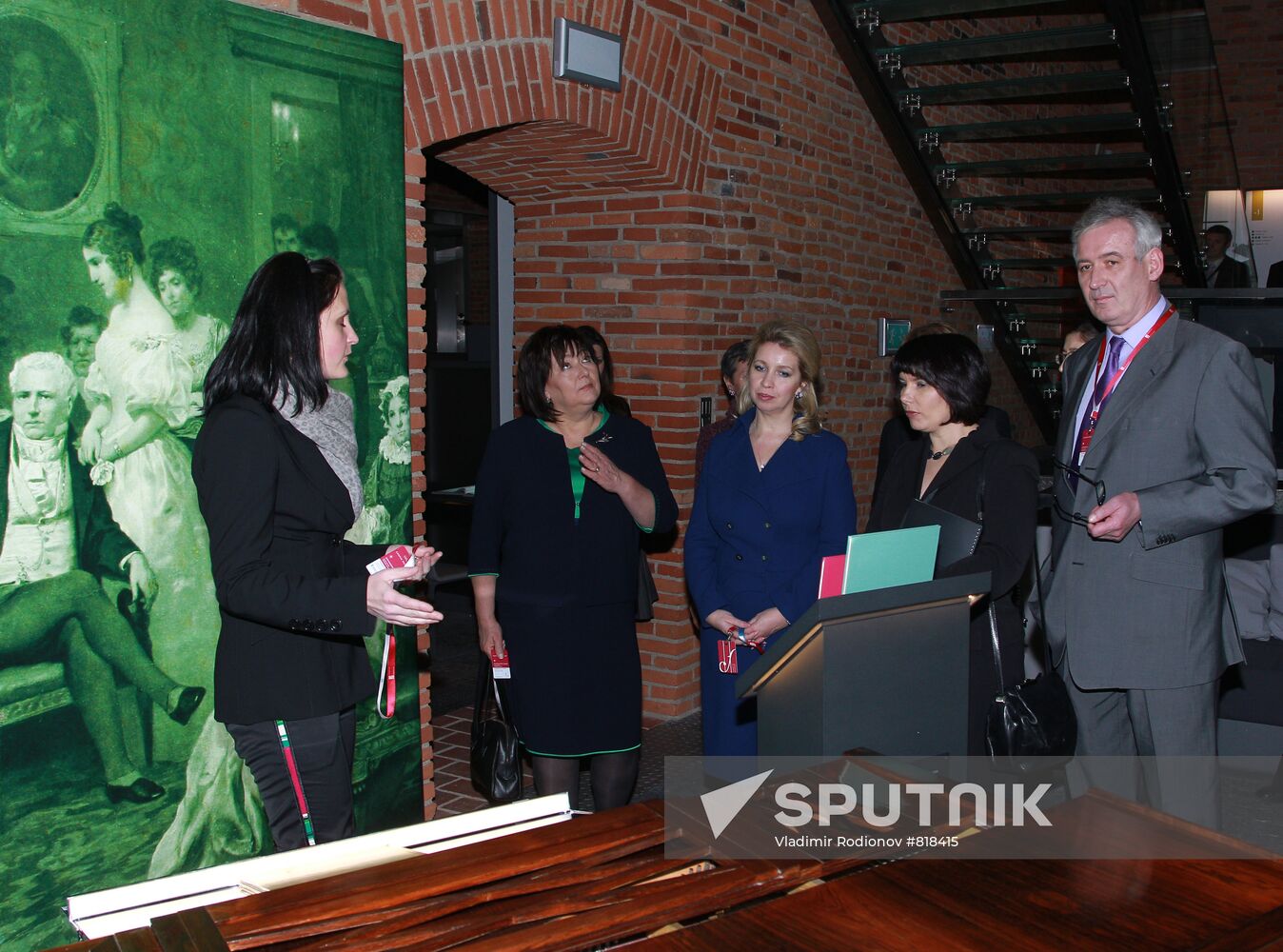 Russian, Polish First Ladies at Chopin Museum