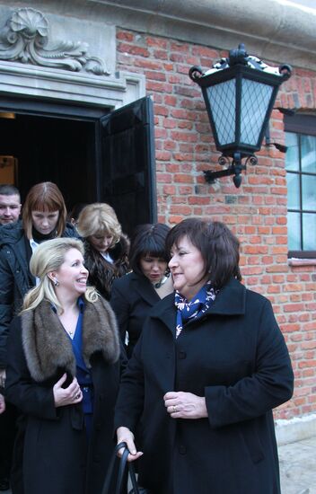 Russian, Polish First Ladies at Chopin Museum