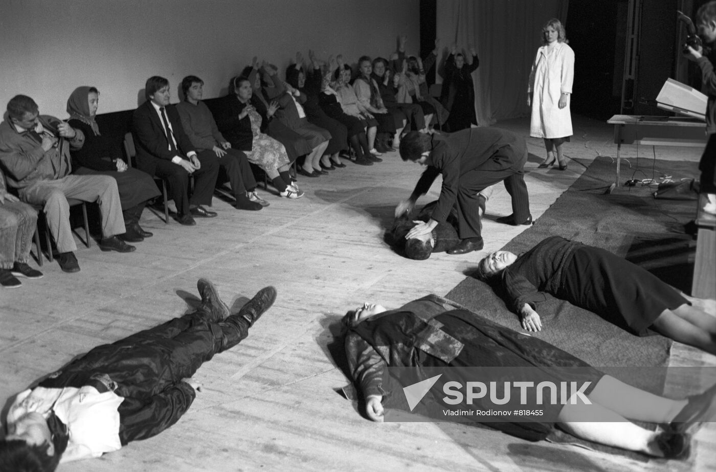 Treatment session by healer Umar Beshirov