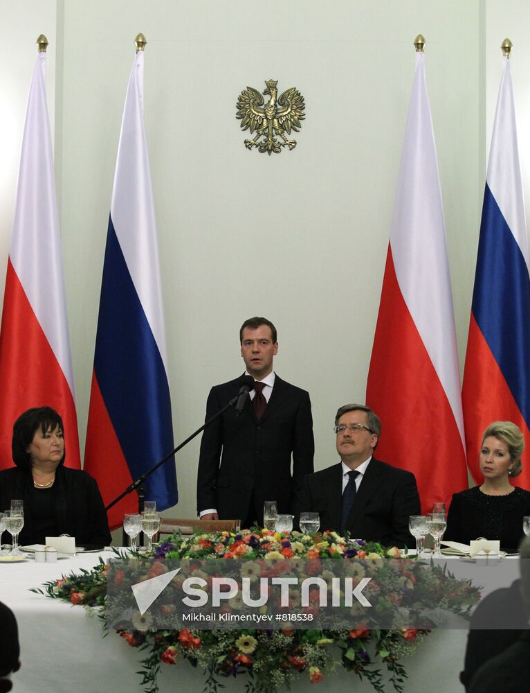 Dmitry Medvedev pays official visit to Warsaw