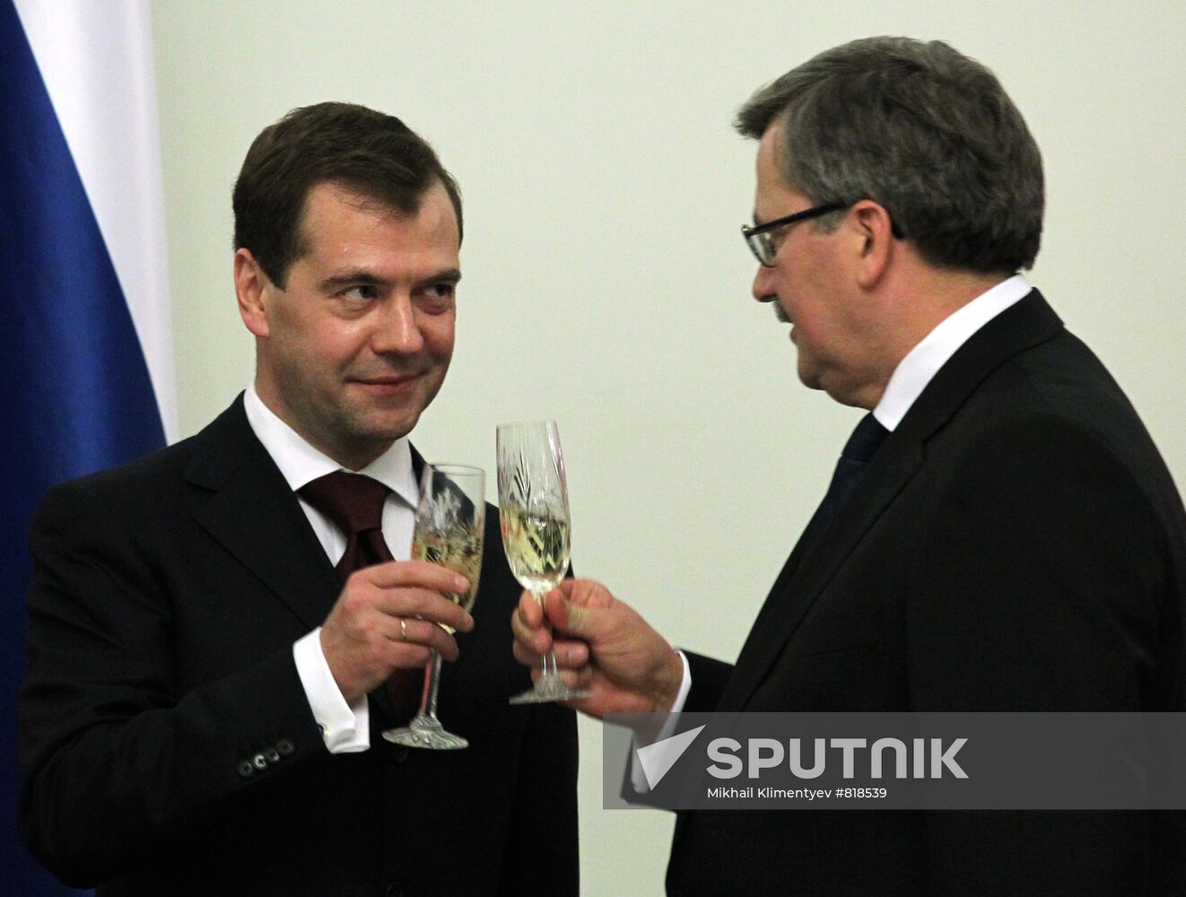 Dmitry Medvedev pays official visit to Warsaw