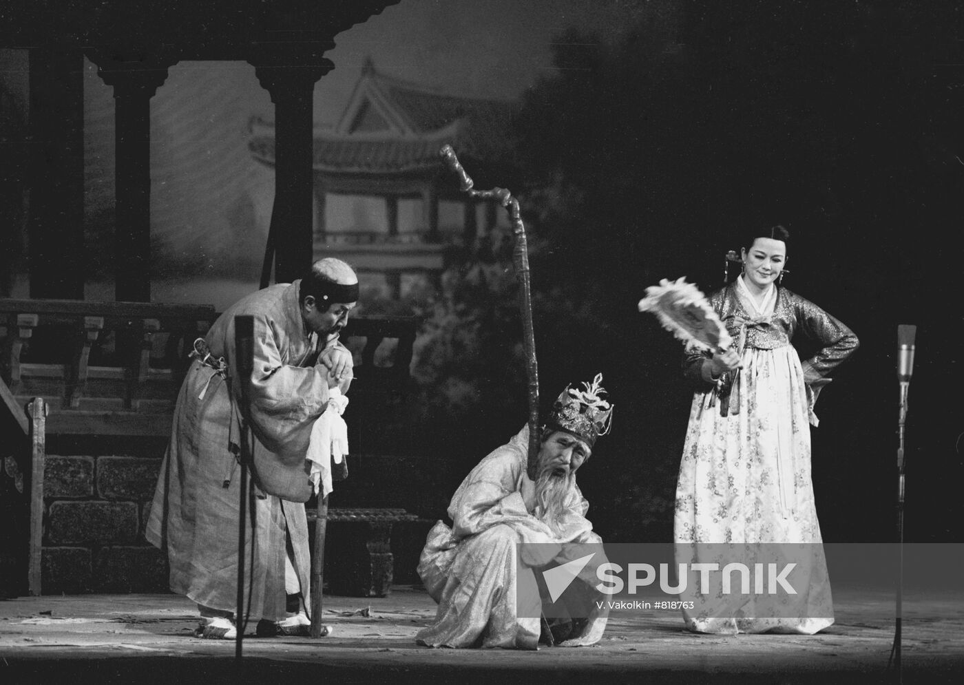 Scene from play Three Claimants, One Throne