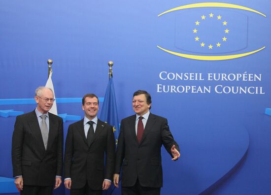 Dmitry Medvedev arrives in Brussels for Russia-EU summit