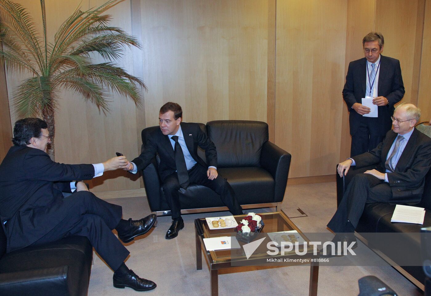 Dmitry Medvedev arrives in Brussels for Russia-EU summit