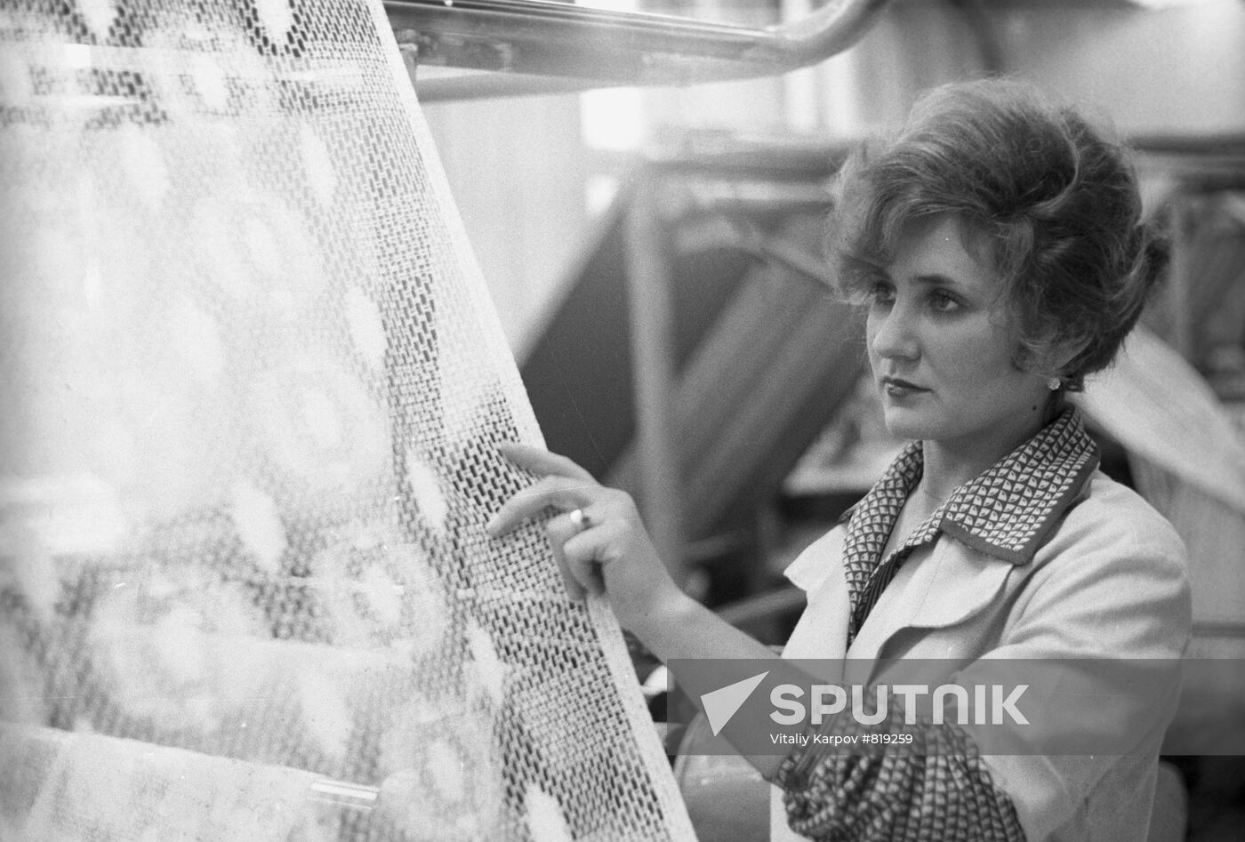 Weaver Svetlana Zotova