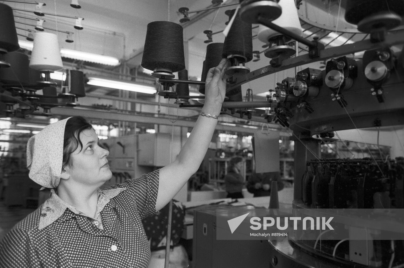 Knitter Galina Sheludyanova