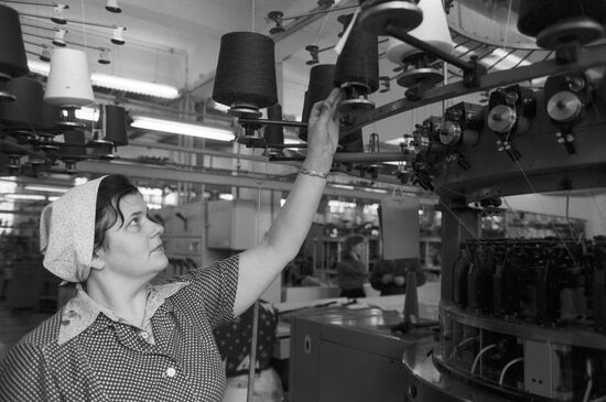 Knitter Galina Sheludyanova