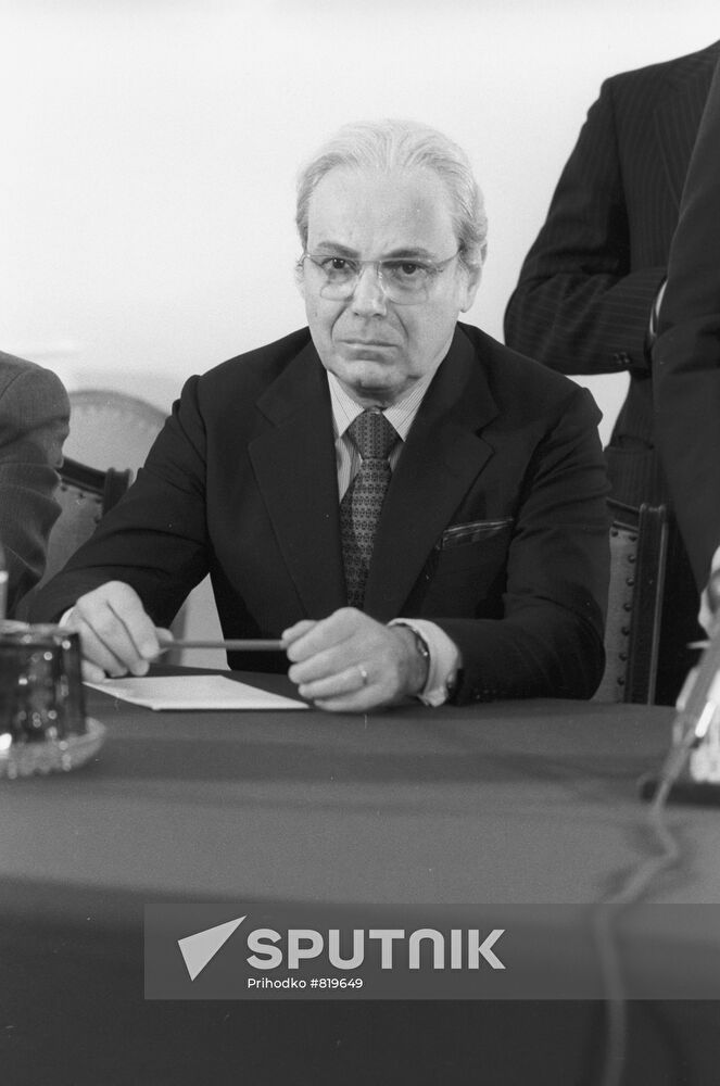 Secretary General Javier Perez de Cuellar