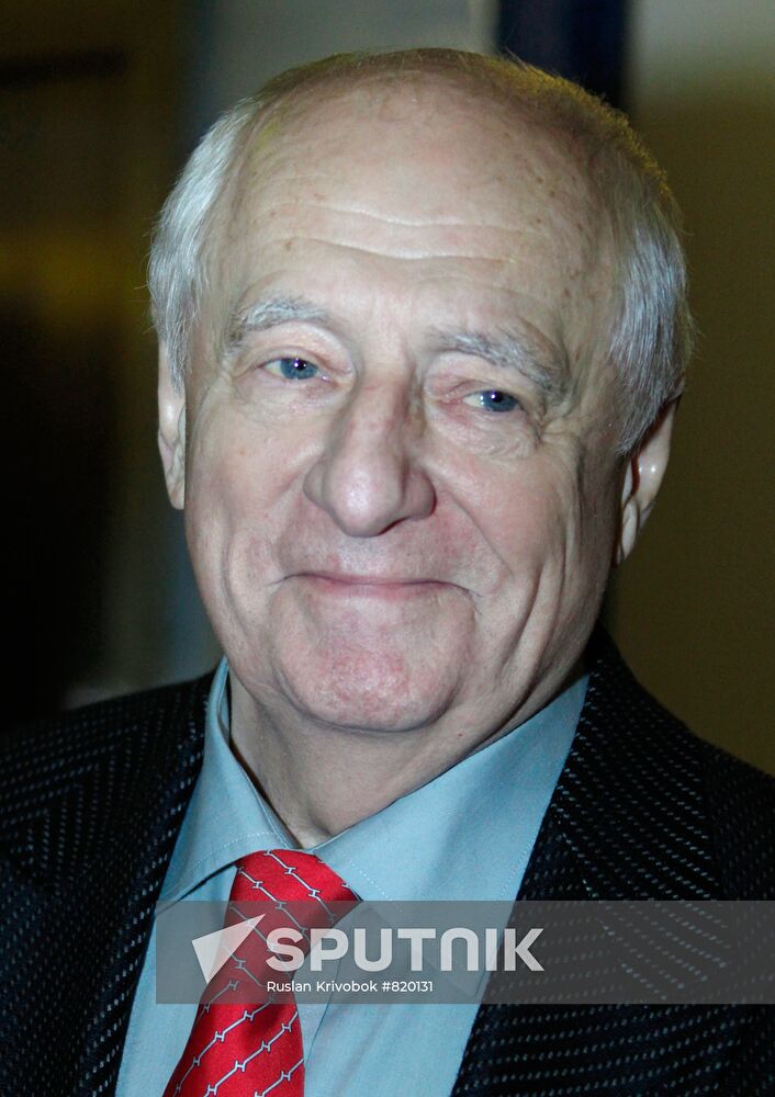 Mark Zakharov
