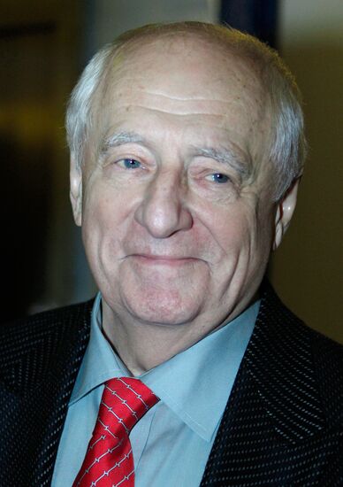 Mark Zakharov