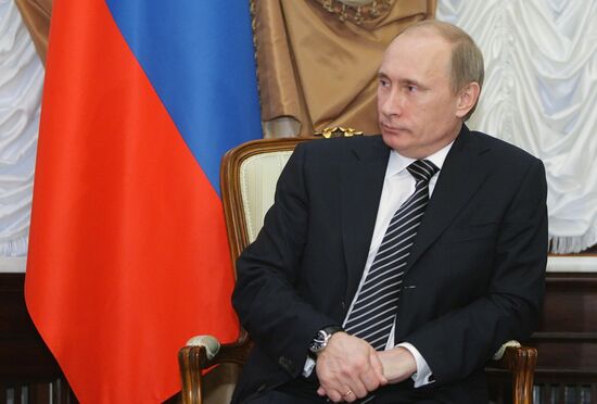Vladimir Putin meets with François Fillon