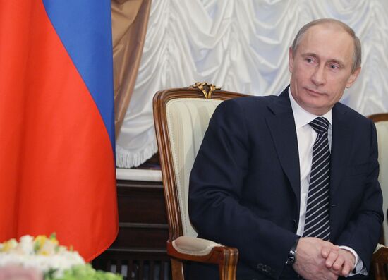Vladimir Putin meets with François Fillon in Moscow