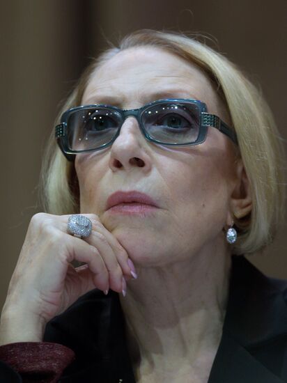 Inna Churikova