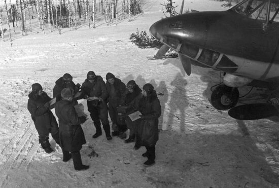 Air force pilots before take-off