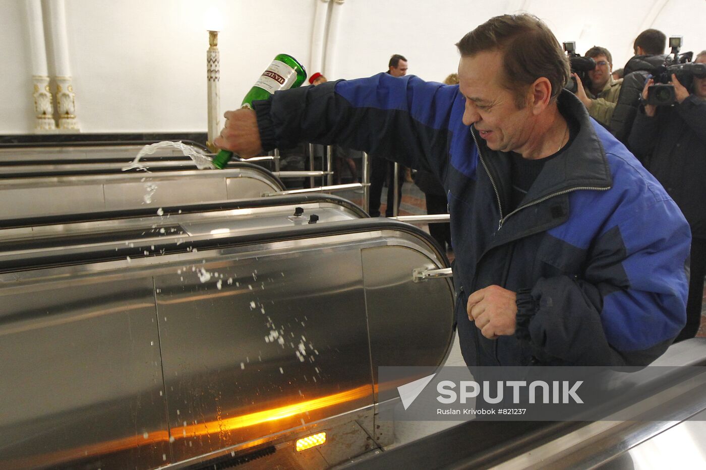 Reopening changeover passage at Belorusskaya metro station