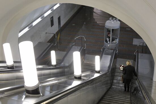 Reopening changeover passage at Belorusskaya metro station i