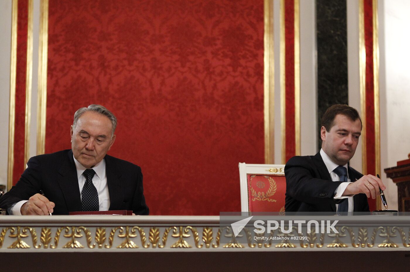 Dmitry Medvedev and Nursultan Nazarbayev
