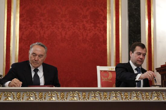 Dmitry Medvedev and Nursultan Nazarbayev